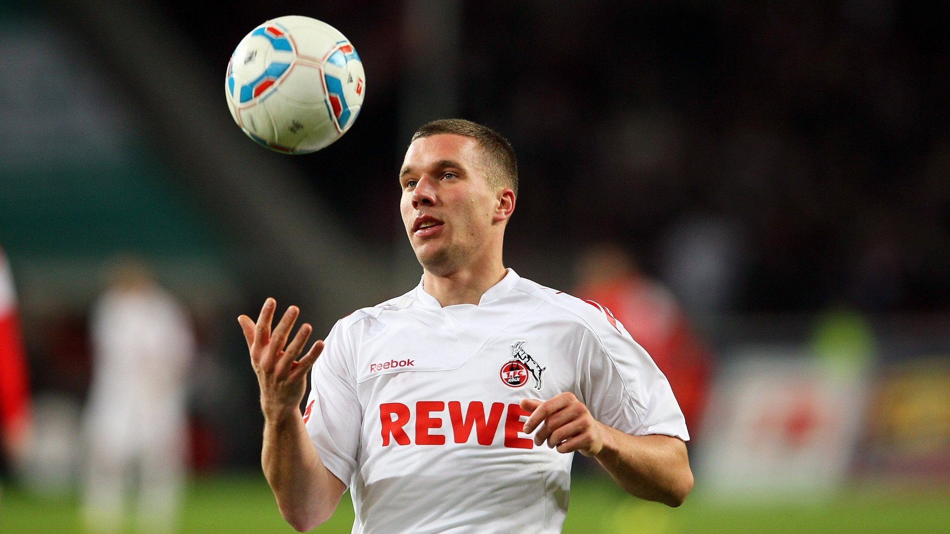 陈梦复出首秀出彩，休斯顿火箭主场大胜巴塞罗那，豪取13连胜